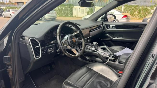 Porsche Cayenne coupé Essence 