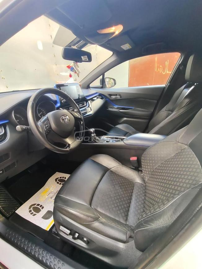 Toyota C-HR Hybride Automatique 2019 à Tanger