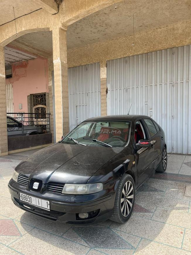 سيارة بحالة جيدة 