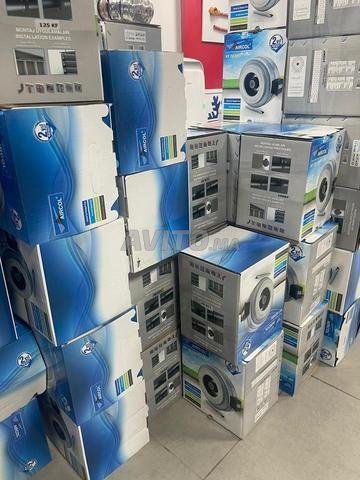 مكيف هواء جداري بتقنية إنفرتر R32 من Carrier - 2