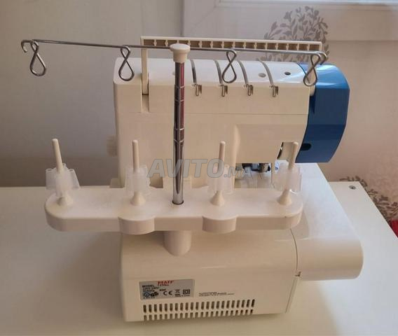 Surjeteuse PFAFF Element 1230 OL en très bon état - 2