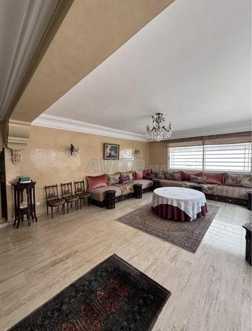 Salon marocain complet avec tables d’appoint  - 2