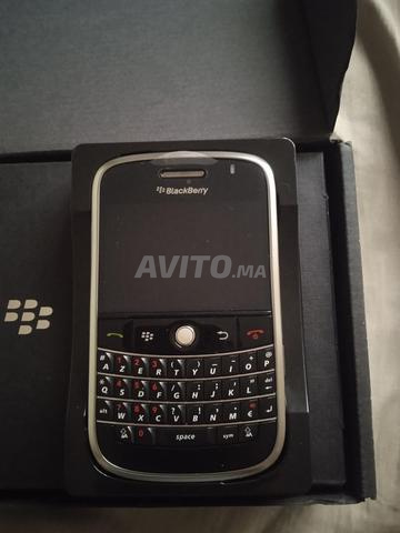 هاتف Blackberry بلكرطونا وشارجور ديالو - 2