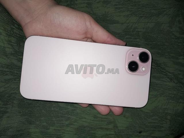 Iphone 15 plus 128 Go, état de la batterie 87%