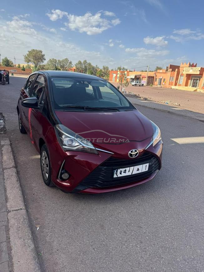 Toyota Yaris en bon état.
