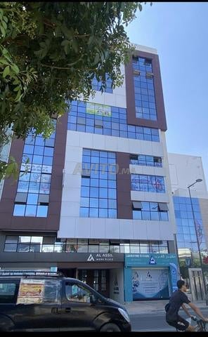 Magasin stratégique dans un immeuble professionnel - 2