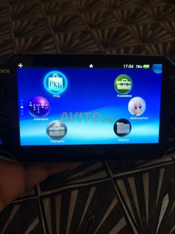 Ps vita et câble origine  - 2