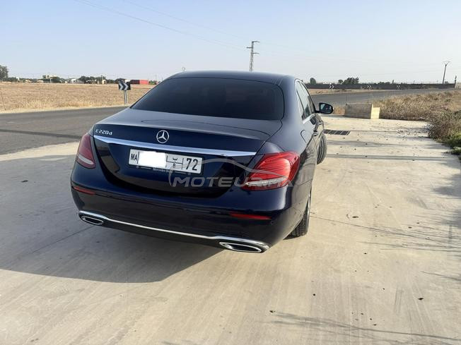 MERCEDES E220 LUXURY 