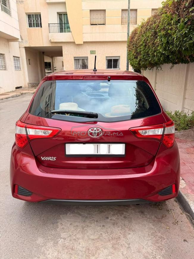 Toyota Yaris 2020 fin mois 12 en excellent état 