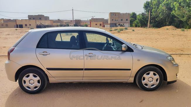 Toyota Corolla model 2006 essance état très bien 