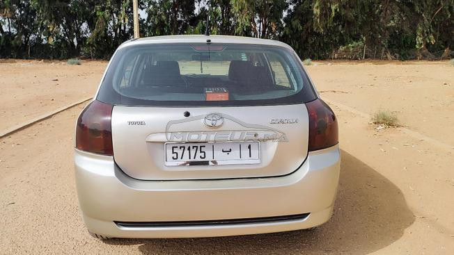 Toyota Corolla model 2006 essance état très bien 