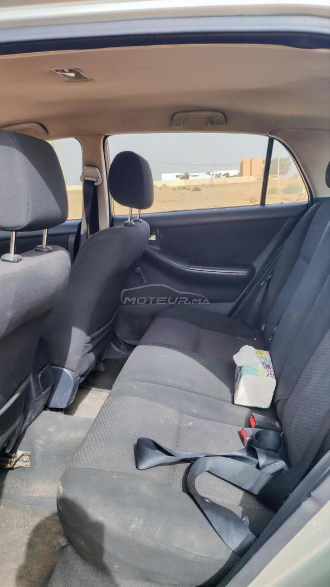 Toyota Corolla model 2006 essance état très bien 
