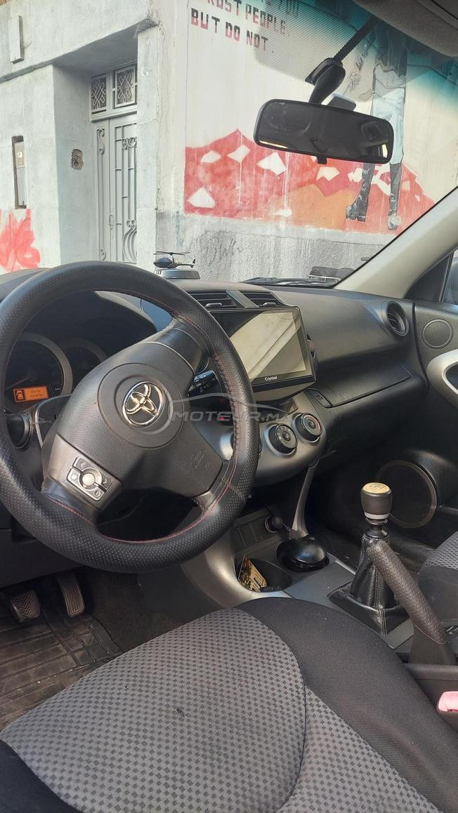 Toyota RAV4 2009 Diesel – 8 CV – 215,000 km