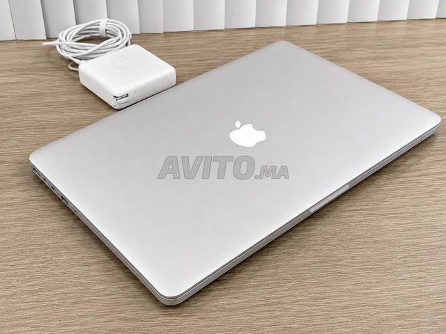 MacBook i7 pro Rétine double Ram 8 disque 256 SSD