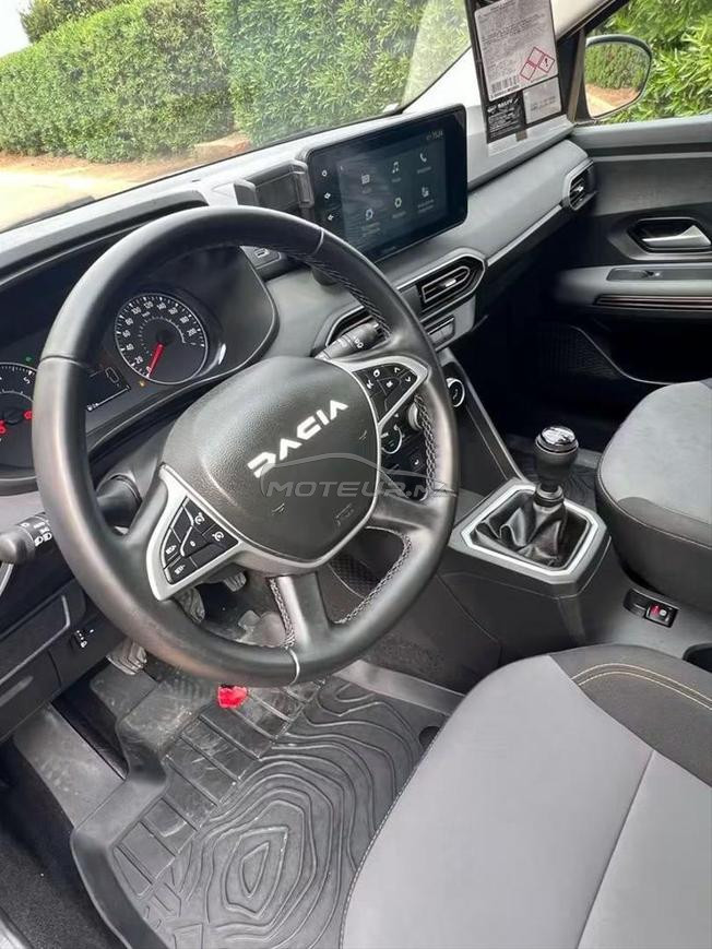dacia sandiero Stepway 2024 premiere main