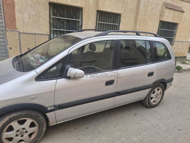 Opel Zafira Diesel Manuelle 2000 à Sidi Slimane