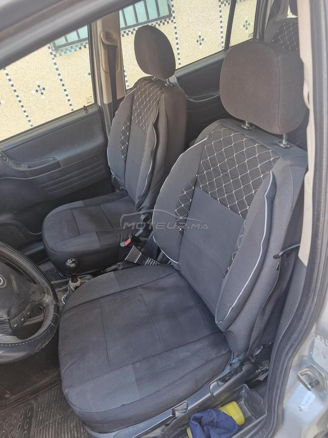 Opel Zafira Diesel Manuelle 2000 à Sidi Slimane