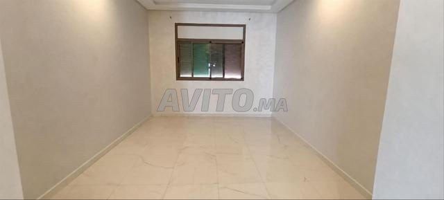 Bureau / Appartement a Al Wifaq. contact Whatsapp - 2