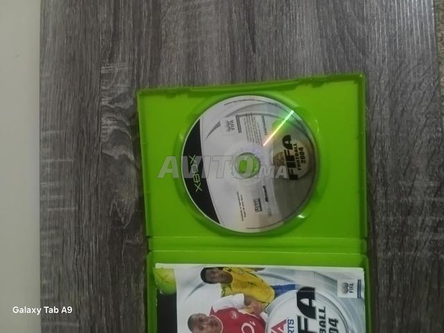 FIFA 2004  - 2