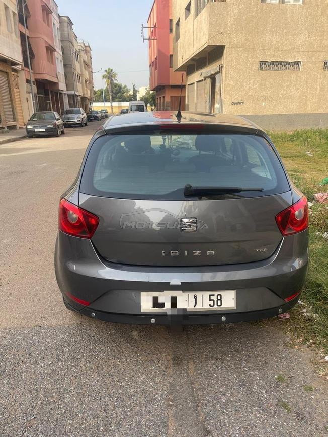Seat Ibiza Diesel Manuelle 2015 à Benslimane