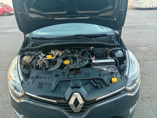 Clio 4 2021 diesel 1er main 6cv 3amra Casa