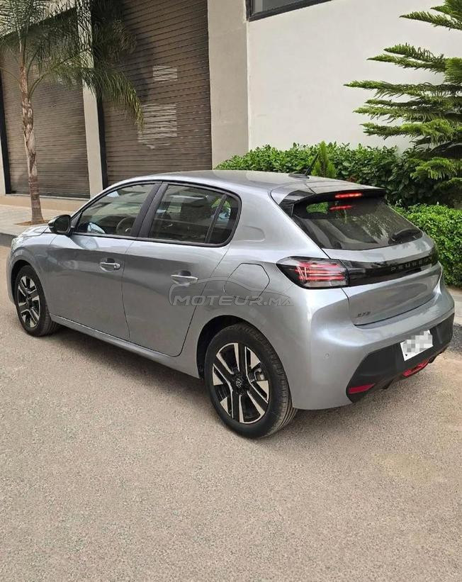 PEUGEOT 208 / Version Style 0.km