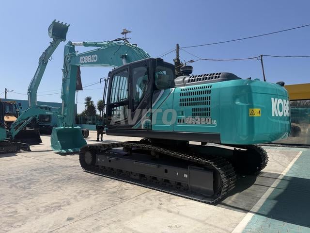 حفارة Kobelco SK260LC مجنزرة بوزن 28 طن جديدة - 2