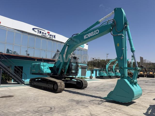 Kobelco SK260LC PELLE SUR CHENILLE 28T NEUVE