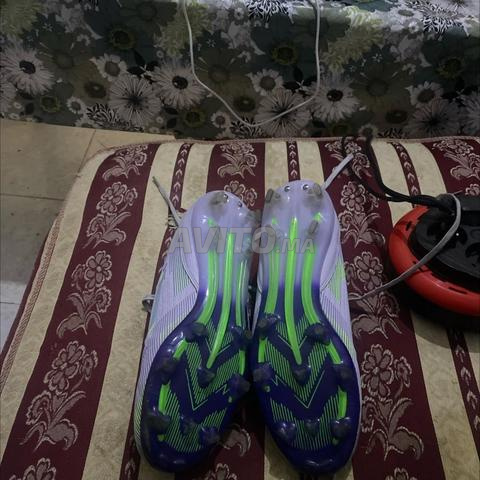 حذاء رياضي للبيع مقاس 43 - 2