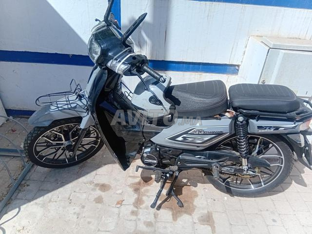 moto cyrus 33 - 2