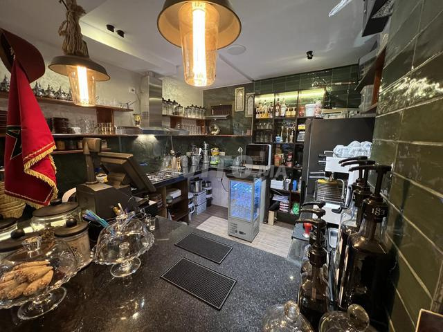 Local commercial sur rue