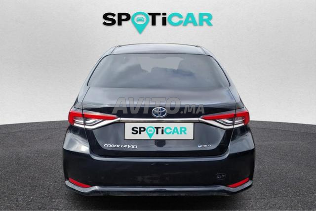 Stellantis - TOYOTA COROLLA Prestige - 2025