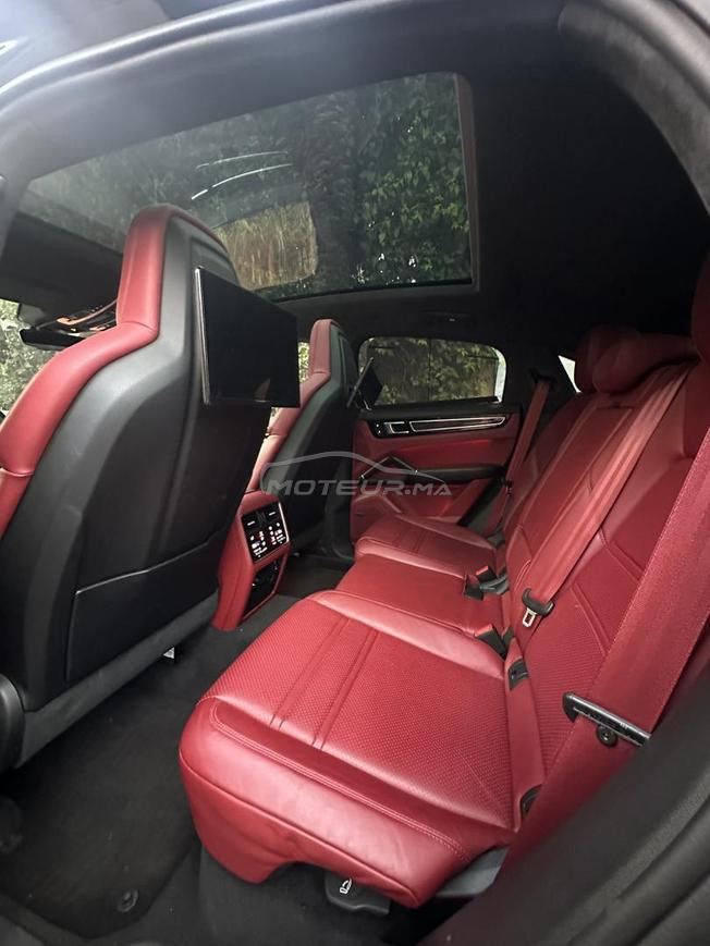 Porsche Cayenne Coupé E-Hybrid 2023.      