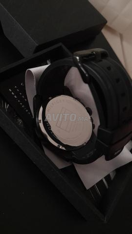 Montre originale Tommy Hilfiger comme neuve - 2