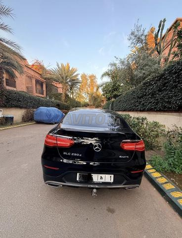 مرسيدس GLC 250 d 4MATIC — مستوردة جديدة — 2018