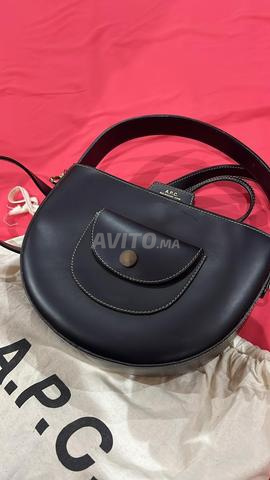 Sac A.P.C. Demi-Lune noir en cuir – Original - 2