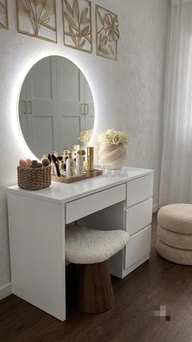 Coiffeuse avec miroir - 2