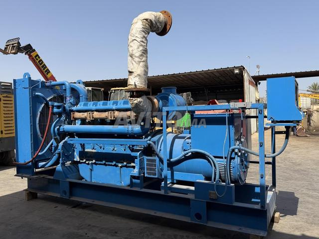 مولد كهربائي 700 KVA بيركنز (439 ساعة) - 2