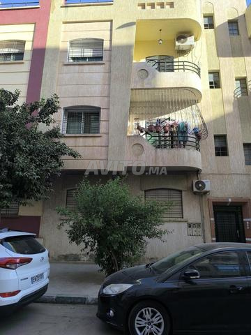 شقة للبيع بالطابق الأول - 2