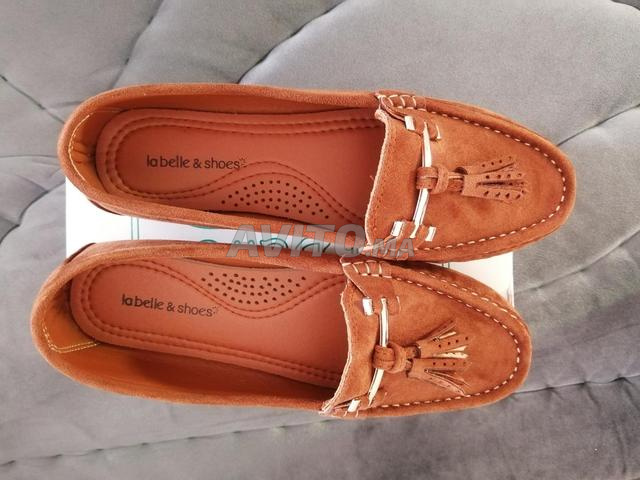 Chaussure très confortable de couleur marron