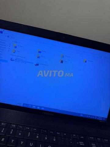 PC portable Toshiba Satellite C855 (lire ci-dessous) - 2