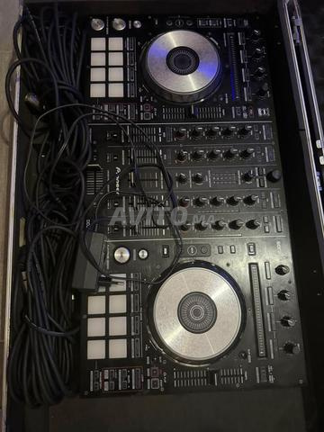 Pioneer DDJ - SX2 4 pistes