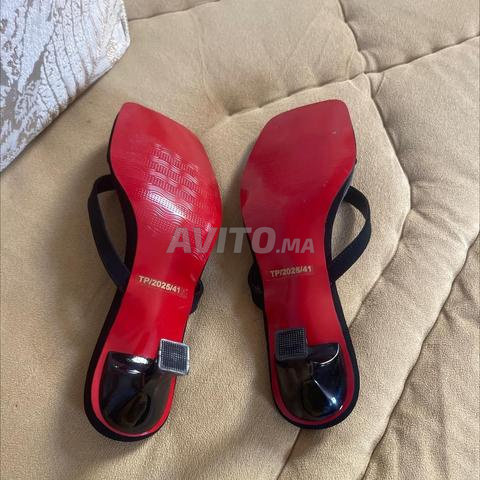 Sandale féminine élégante à talon moyen et confortable - 2