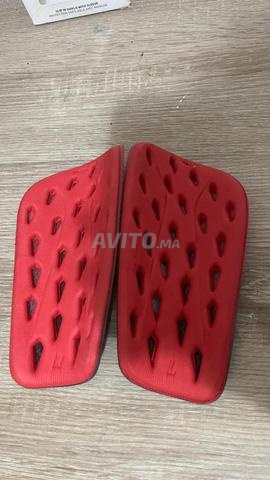 واقيات الساق addidas - 2