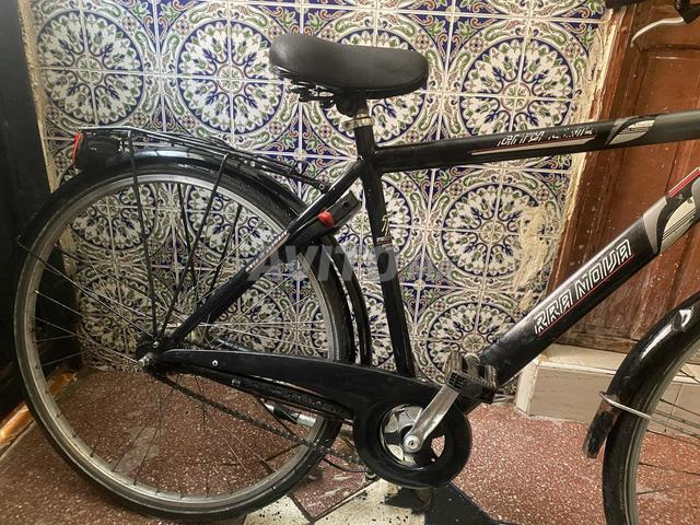 Vélo d'origine européenne, en très bon état - 2