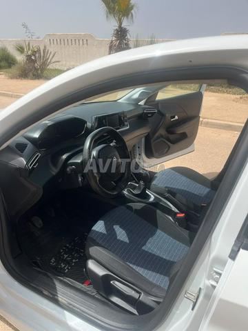 بيجو 208 بنزين يدوي 2023 في أغادير