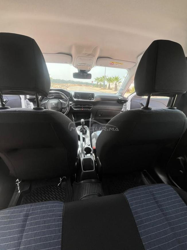 Peugeot 208 Essence Manuelle 2023 à Agadir