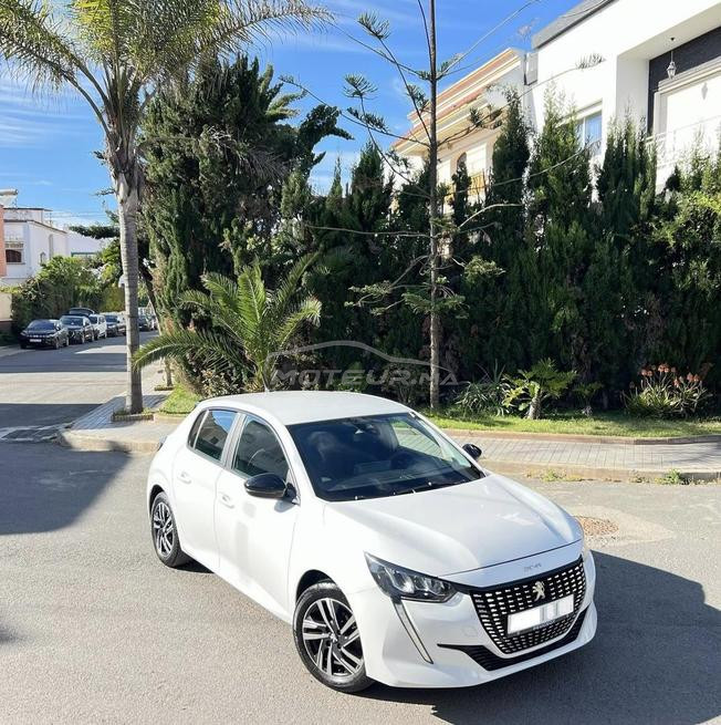 Peugeot 208 Diesel Manuelle 2023 à Casablanca