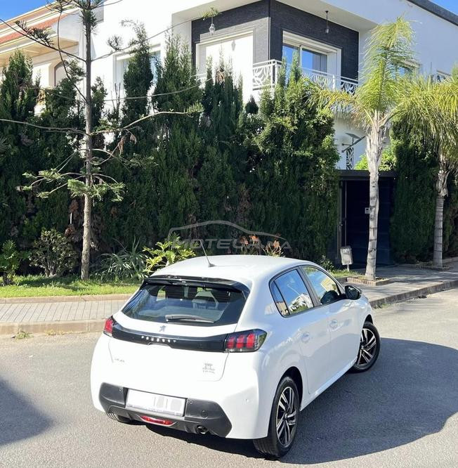 Peugeot 208 Diesel Manuelle 2023 à Casablanca