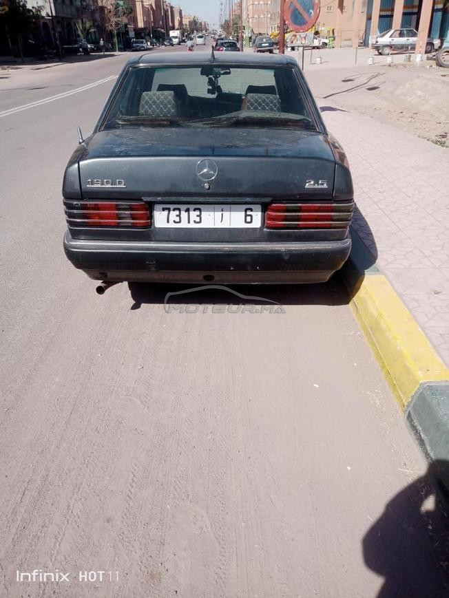 مرسيديس باقي نقية كاينا في مدينة ورزازات وشكرا